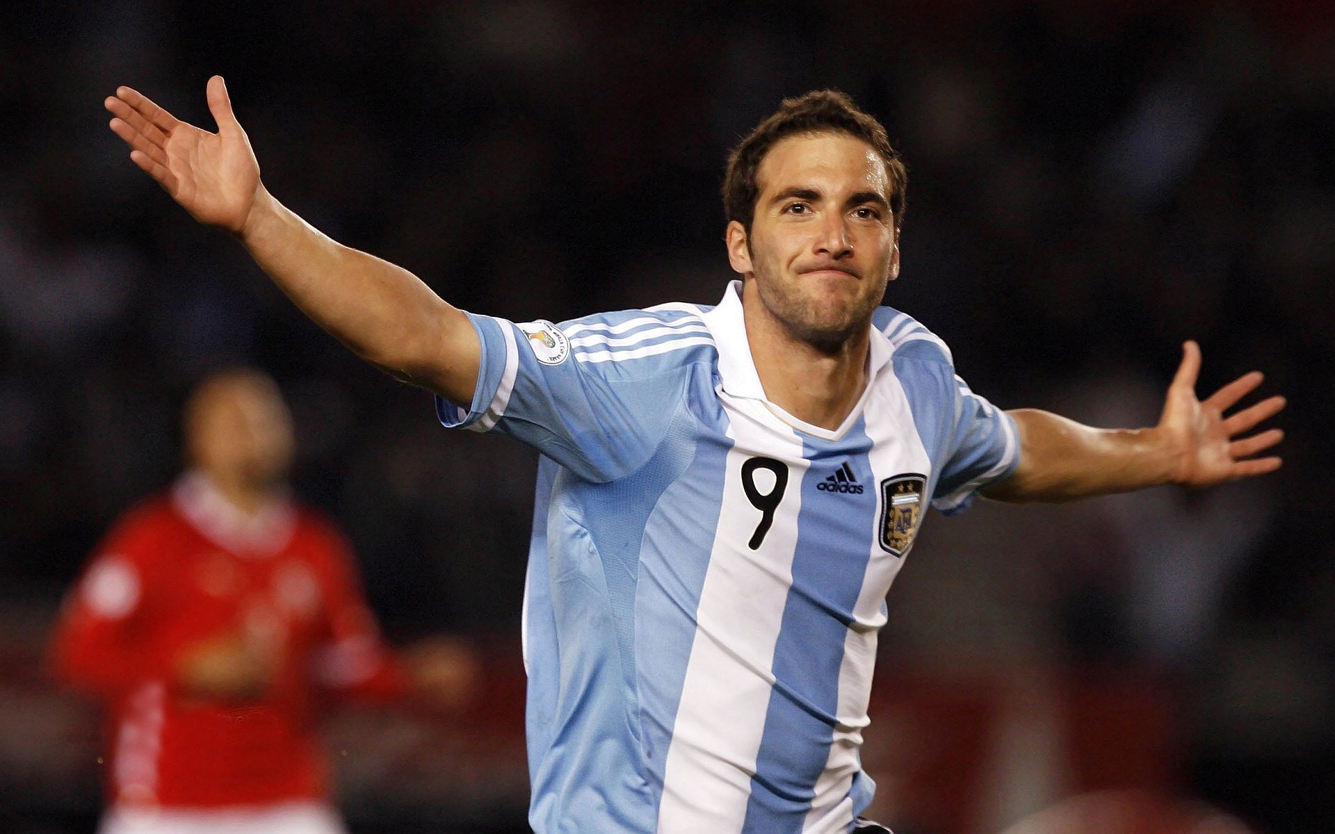 爱游戏线上-体育世界多重镜像，李娜43分、里尔备战与利物浦争议